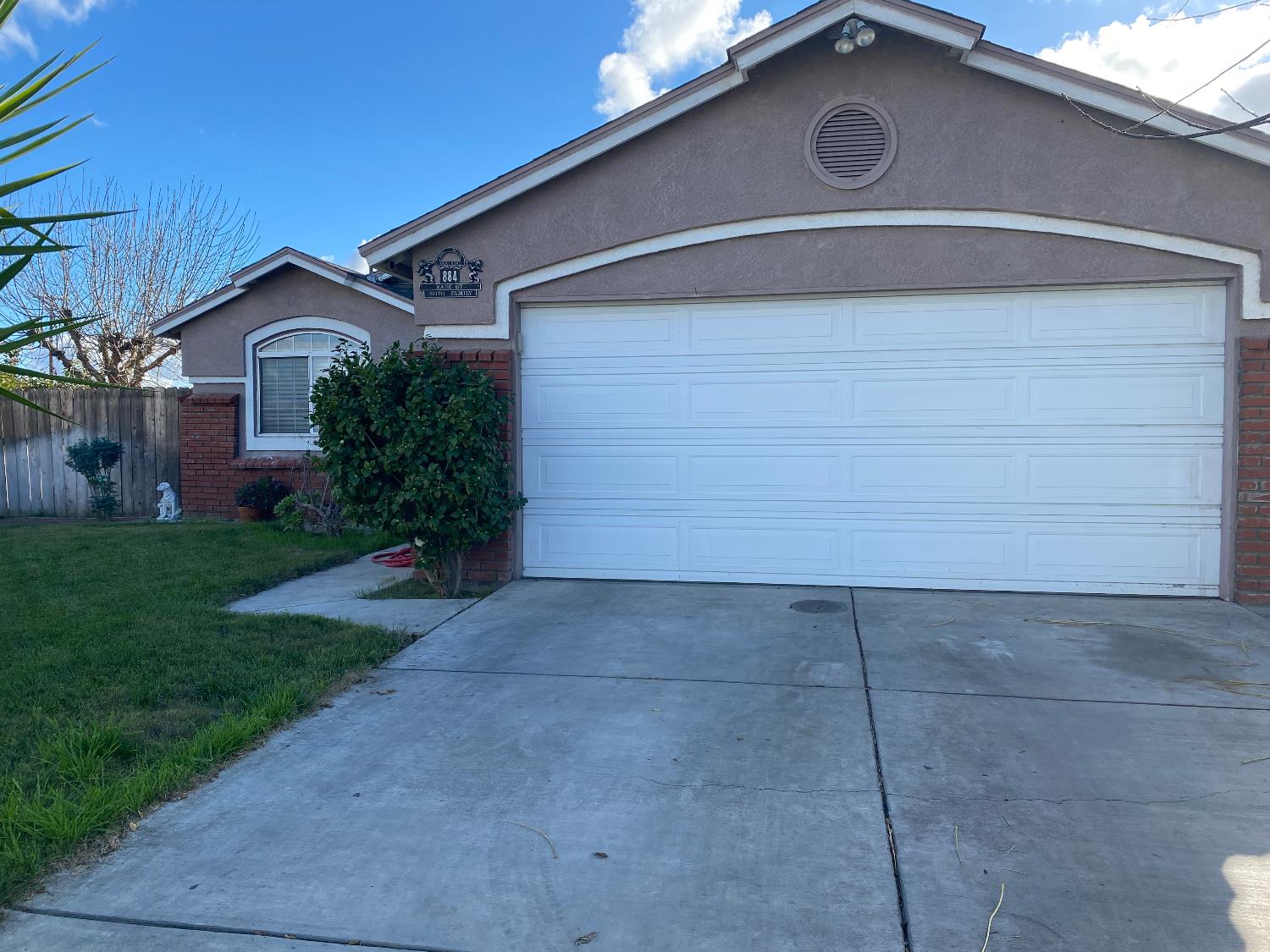 884 Rabe St, Firebaugh, CA 93622