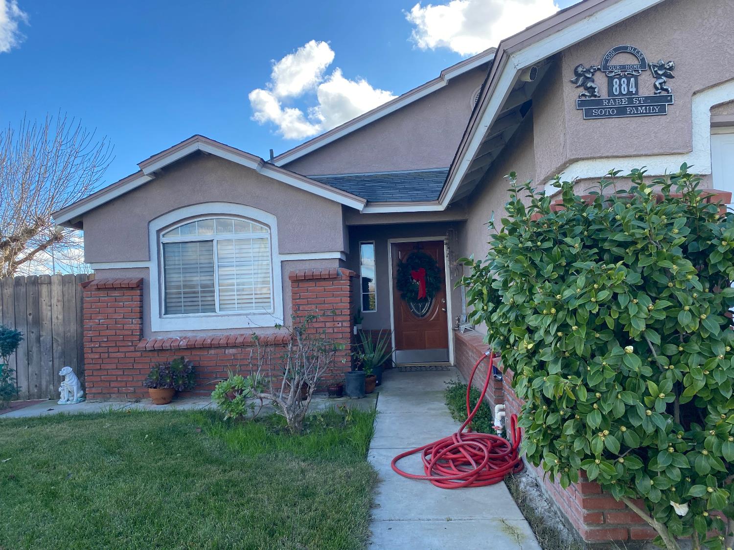 884 Rabe St, Firebaugh, CA 93622