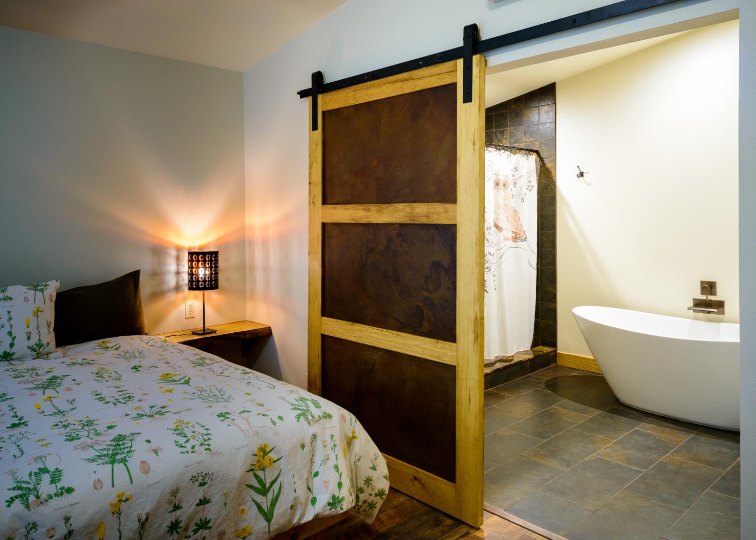 7436 Yosemite Park Way, Yosemite West, CA 95389