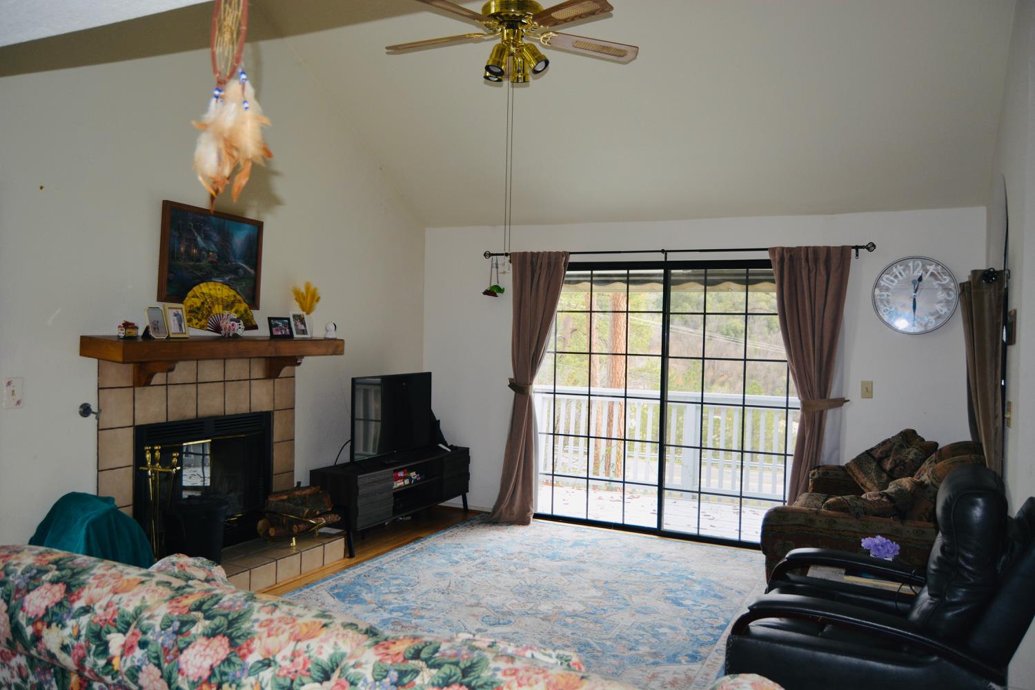 40748 Foxboro Ct, Bass Lake, CA 93604