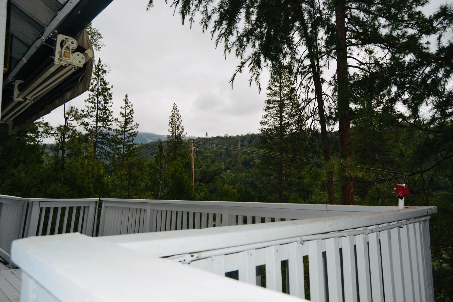 40748 Foxboro Ct, Bass Lake, CA 93604
