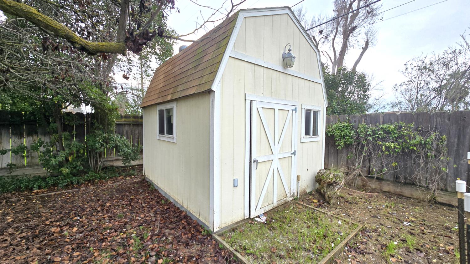 3015 N Adoline Ave, Fresno, CA 93705