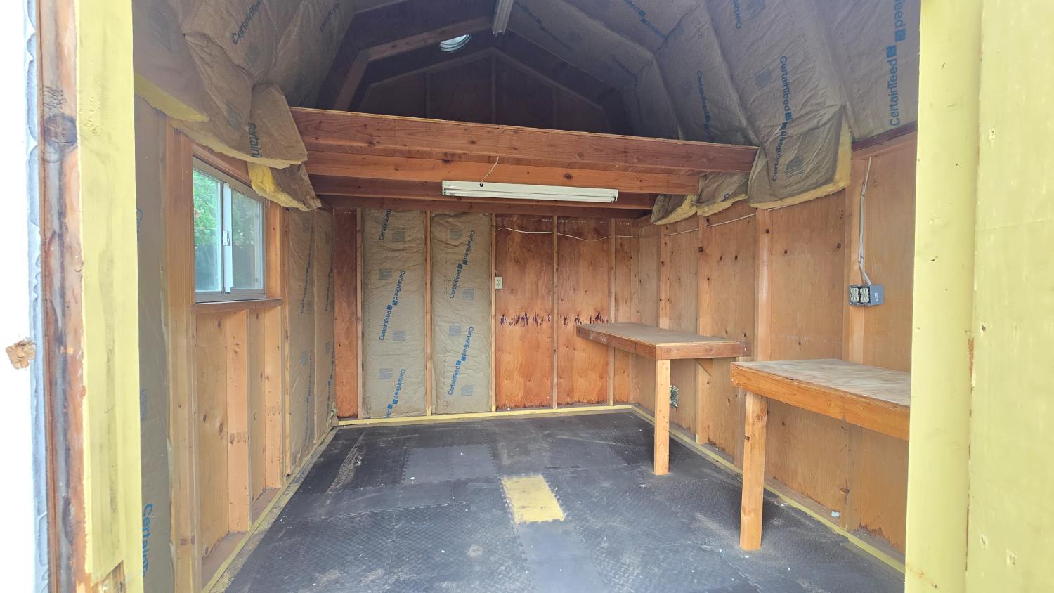 3015 N Adoline Ave, Fresno, CA 93705