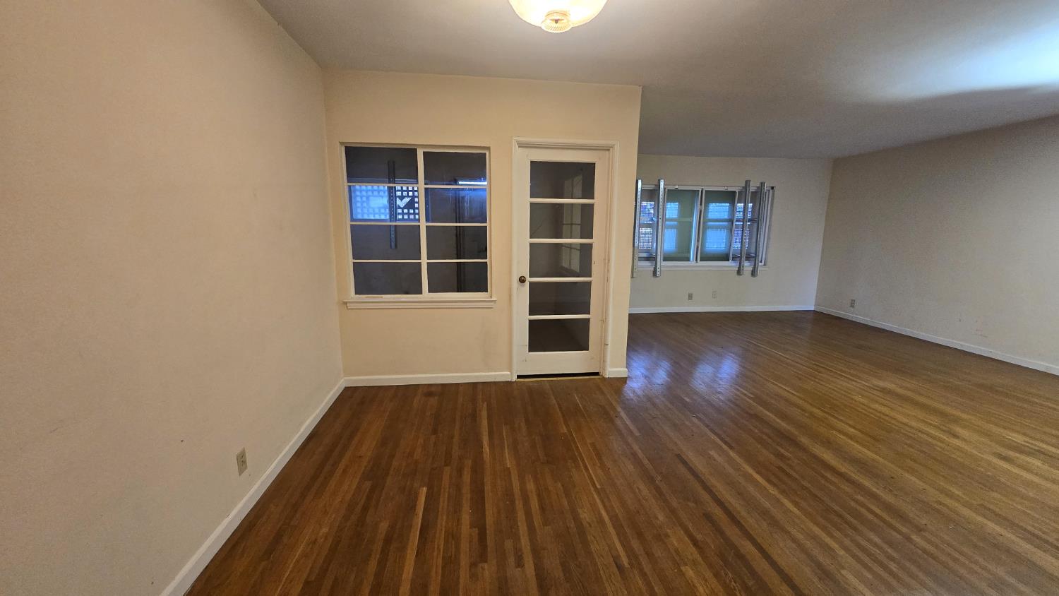 3015 N Adoline Ave, Fresno, CA 93705