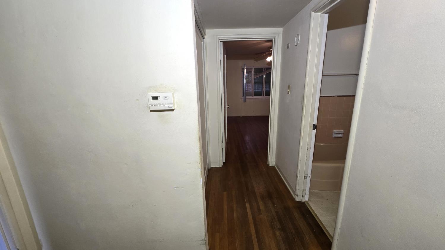 3015 N Adoline Ave, Fresno, CA 93705