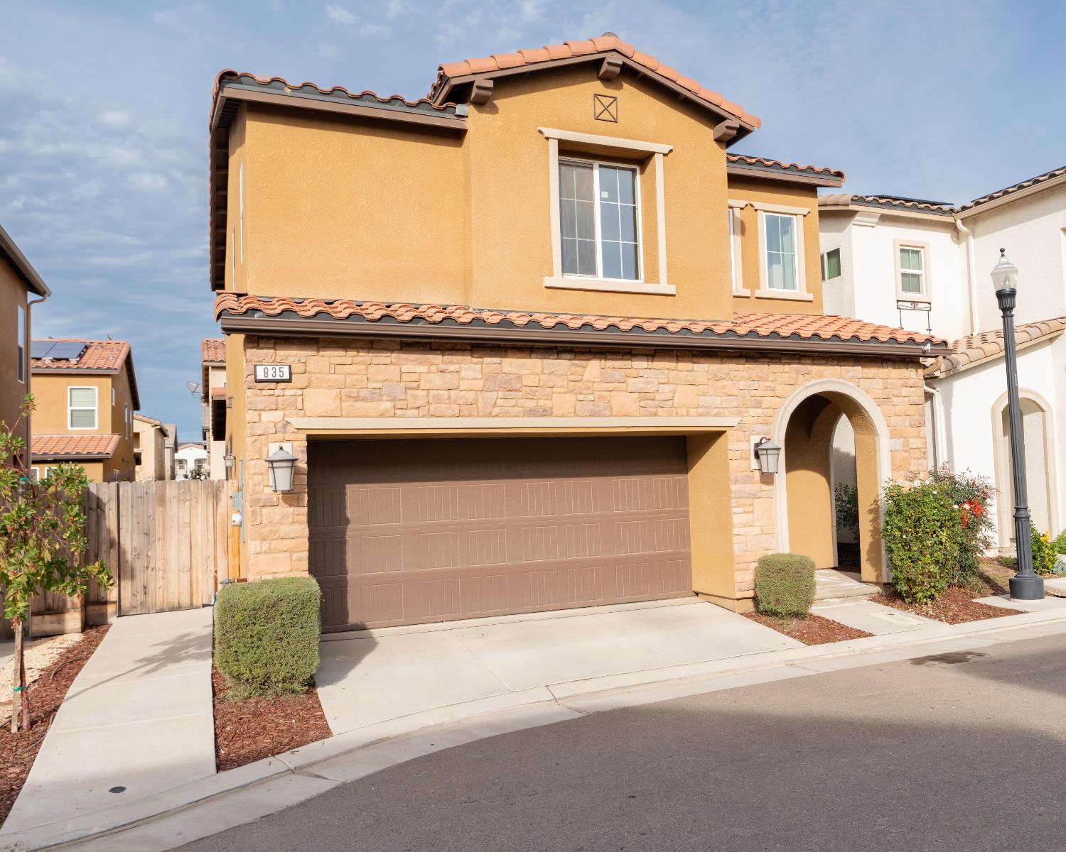 835 Fir St W, Madera, CA 93636