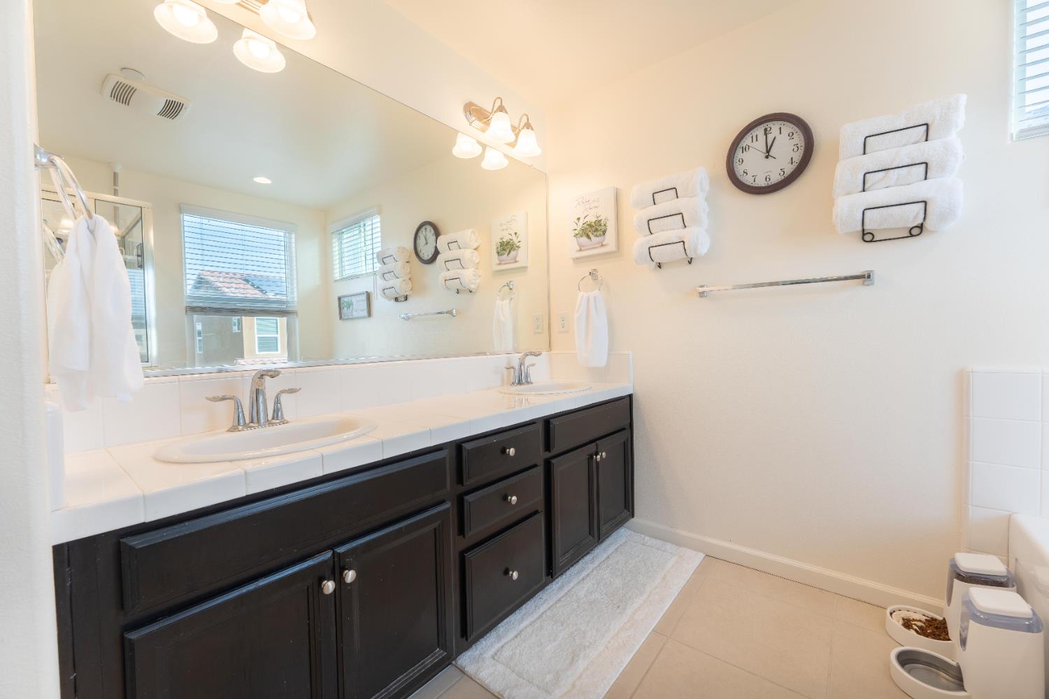 835 Fir St W, Madera, CA 93636