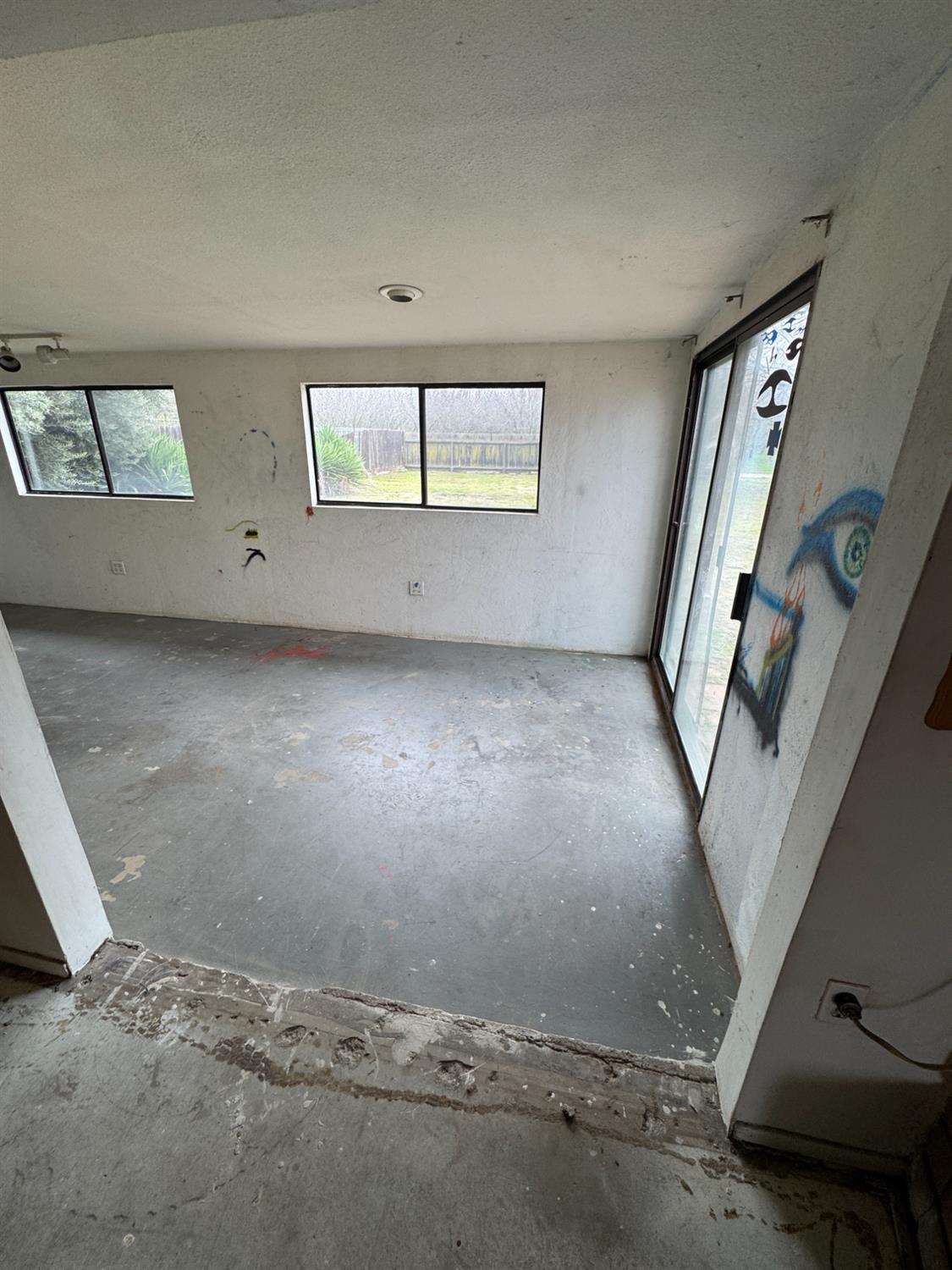 2433 W Clemenceau, Caruthers, CA 93609