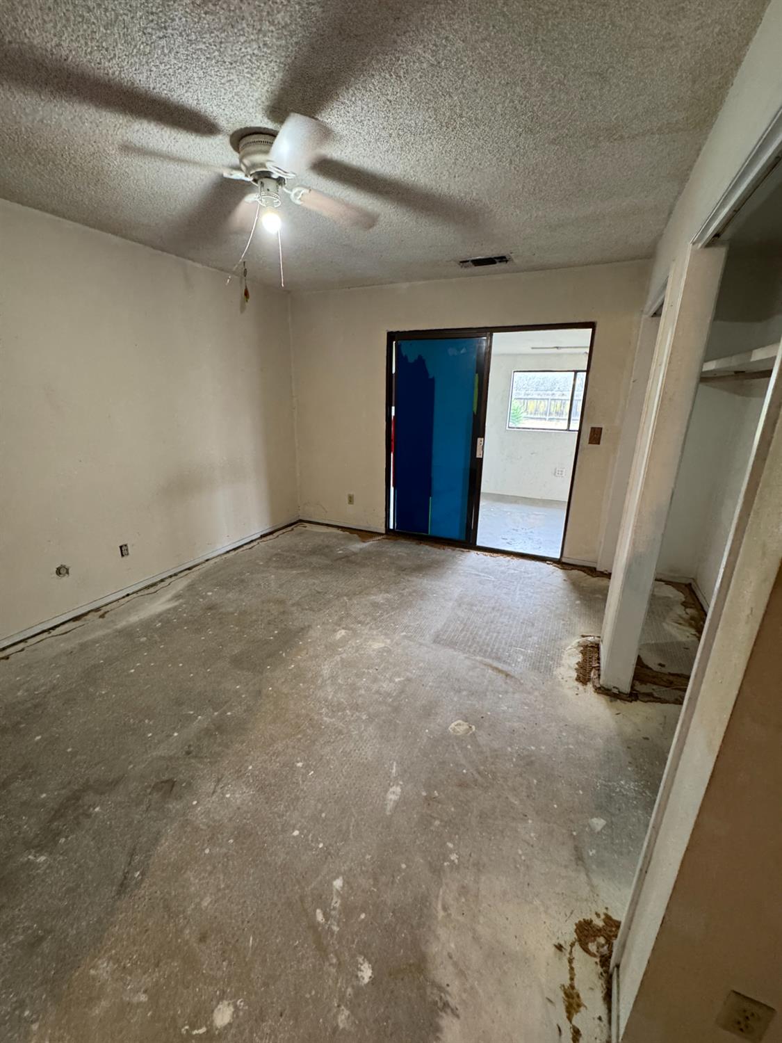 2433 W Clemenceau, Caruthers, CA 93609