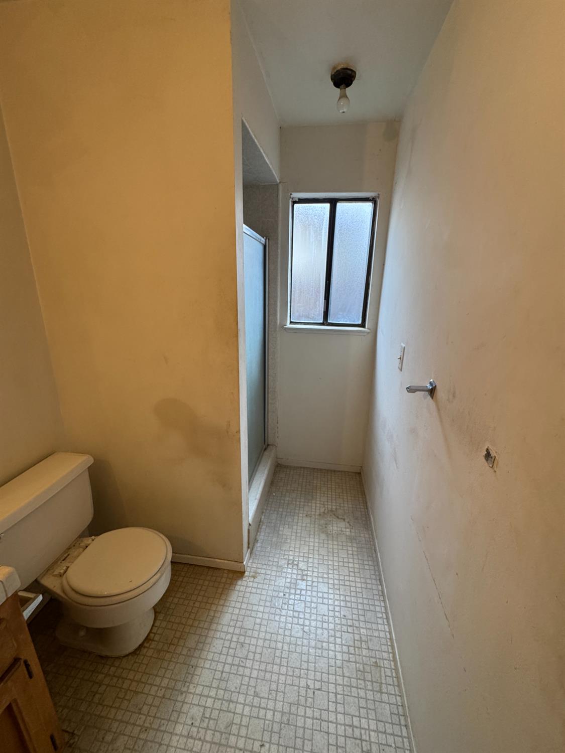 2433 W Clemenceau, Caruthers, CA 93609