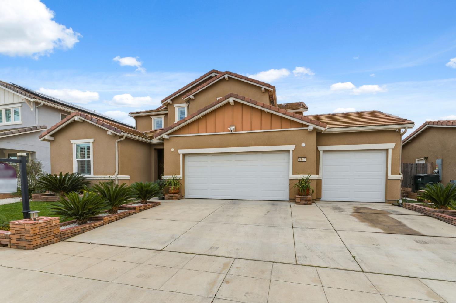 6349 W Acacia Ave, Fresno, CA 93723