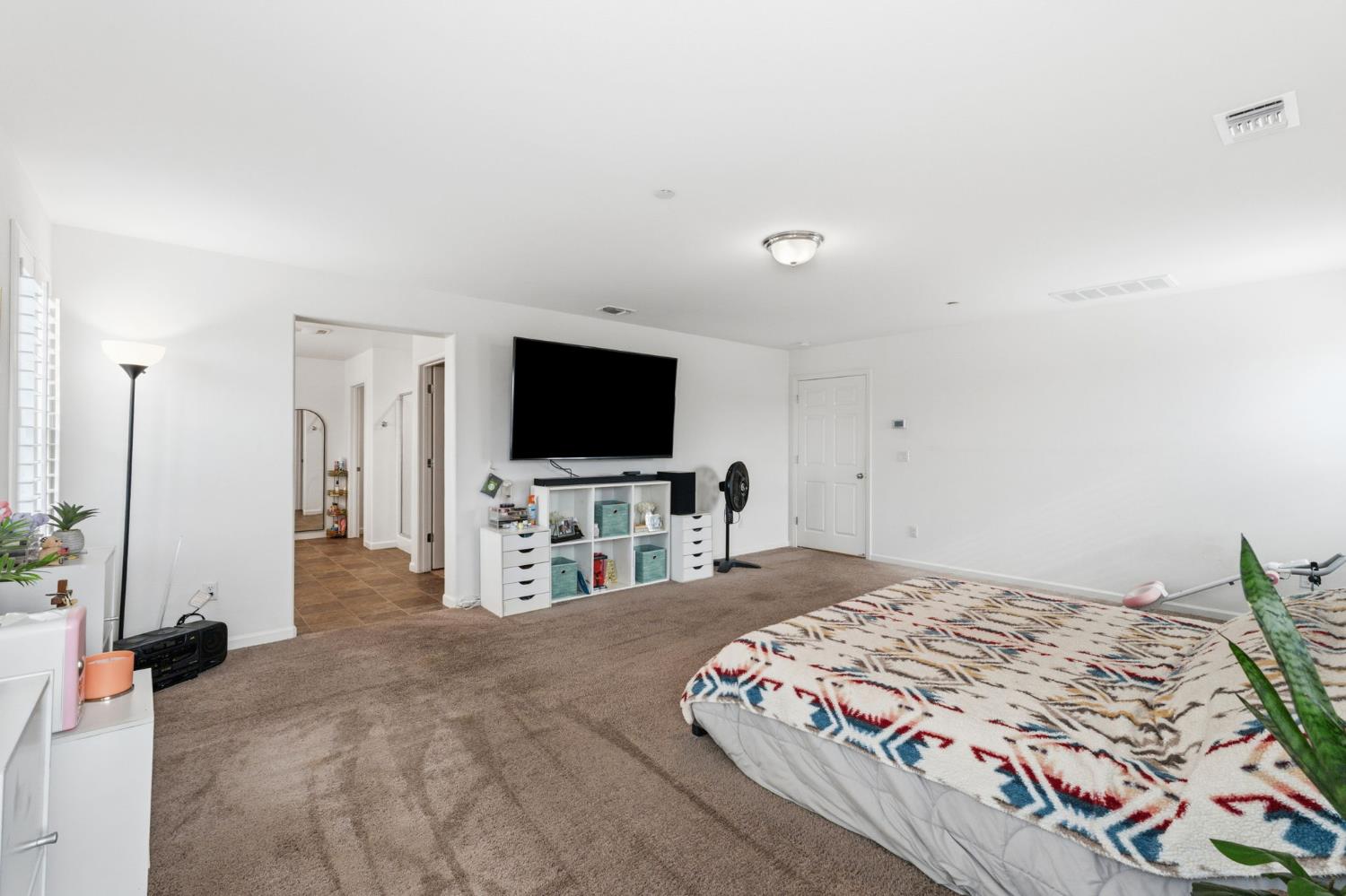 6349 W Acacia Ave, Fresno, CA 93723