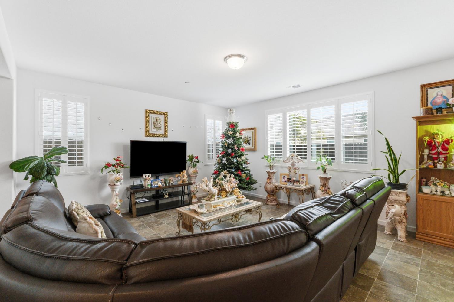 6349 W Acacia Ave, Fresno, CA 93723