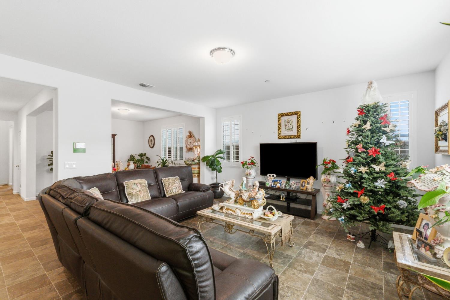 6349 W Acacia Ave, Fresno, CA 93723