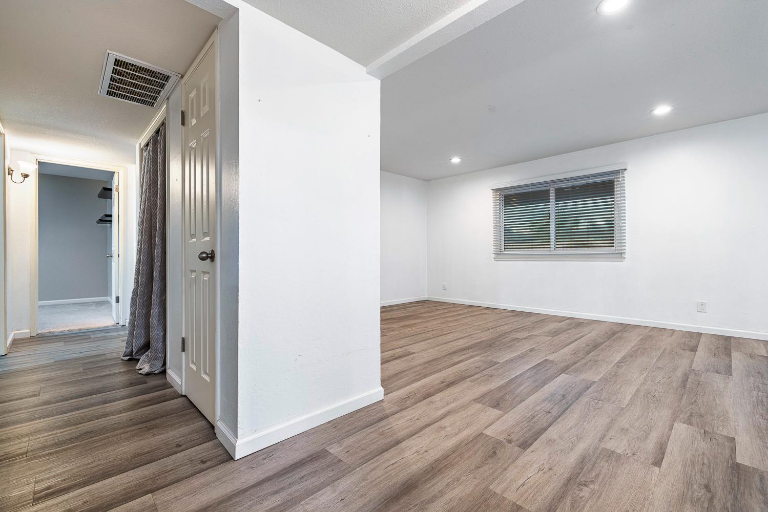 4466 N Meridian Ave, Fresno, CA 93726