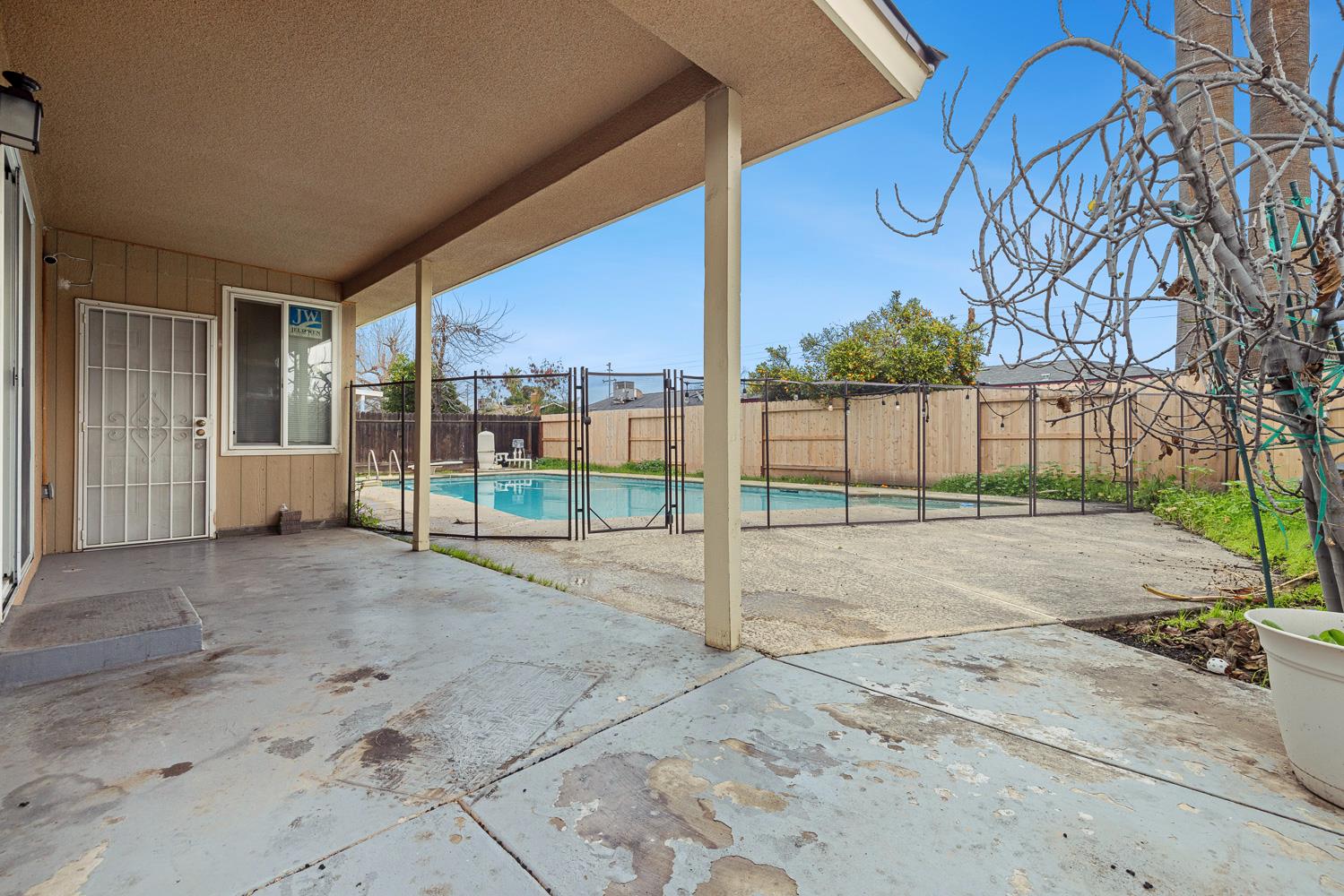 4466 N Meridian Ave, Fresno, CA 93726