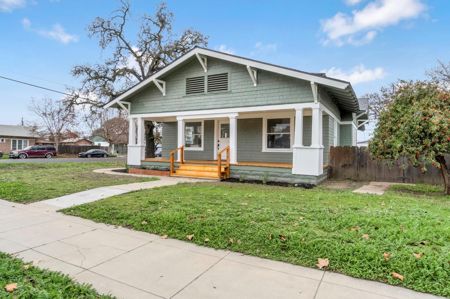 1357 F St, Reedley, CA 93654