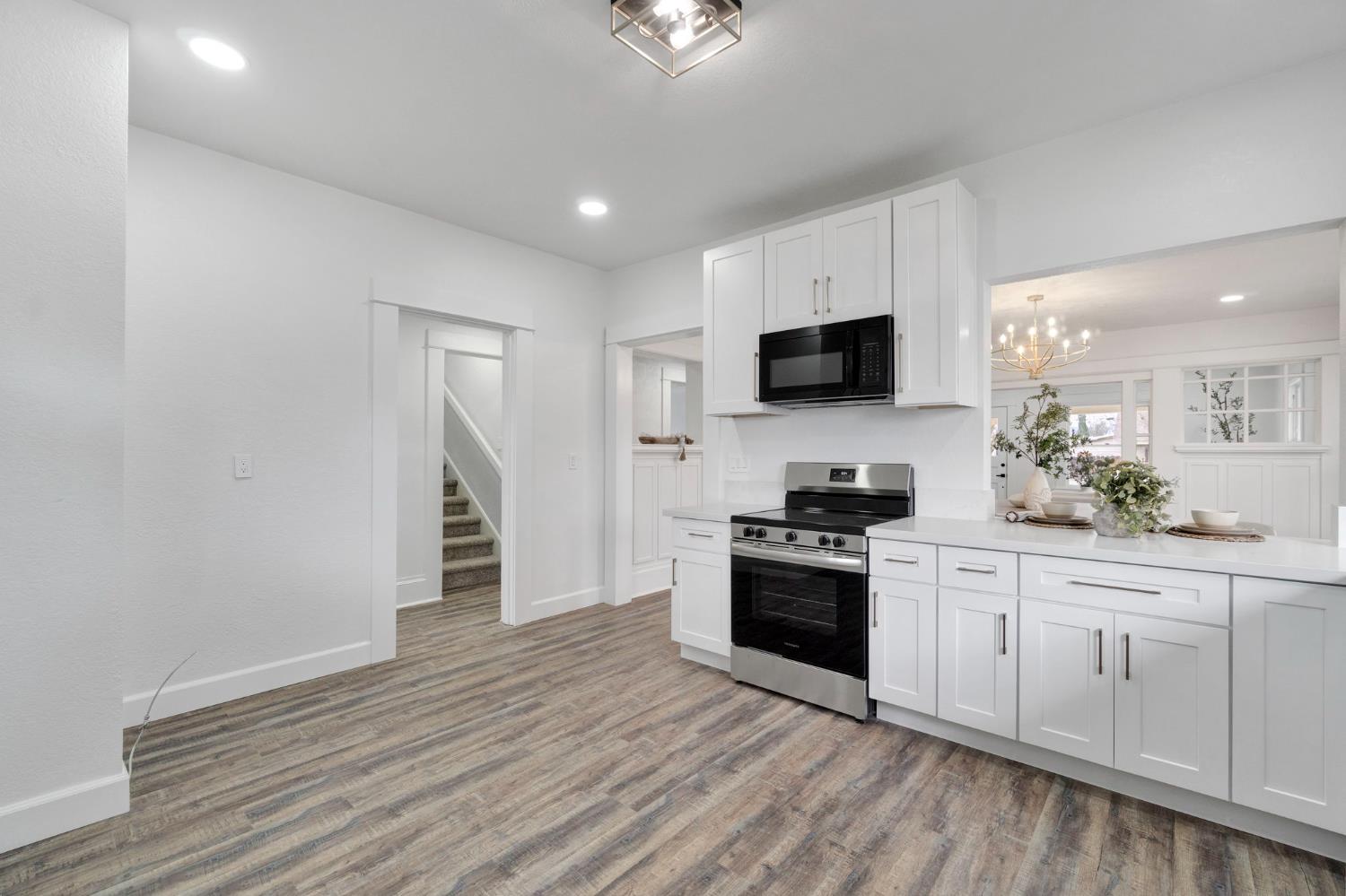 1357 F St, Reedley, CA 93654