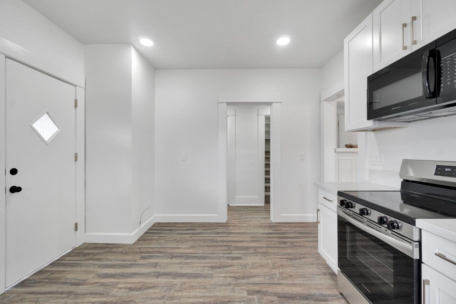 1357 F St, Reedley, CA 93654