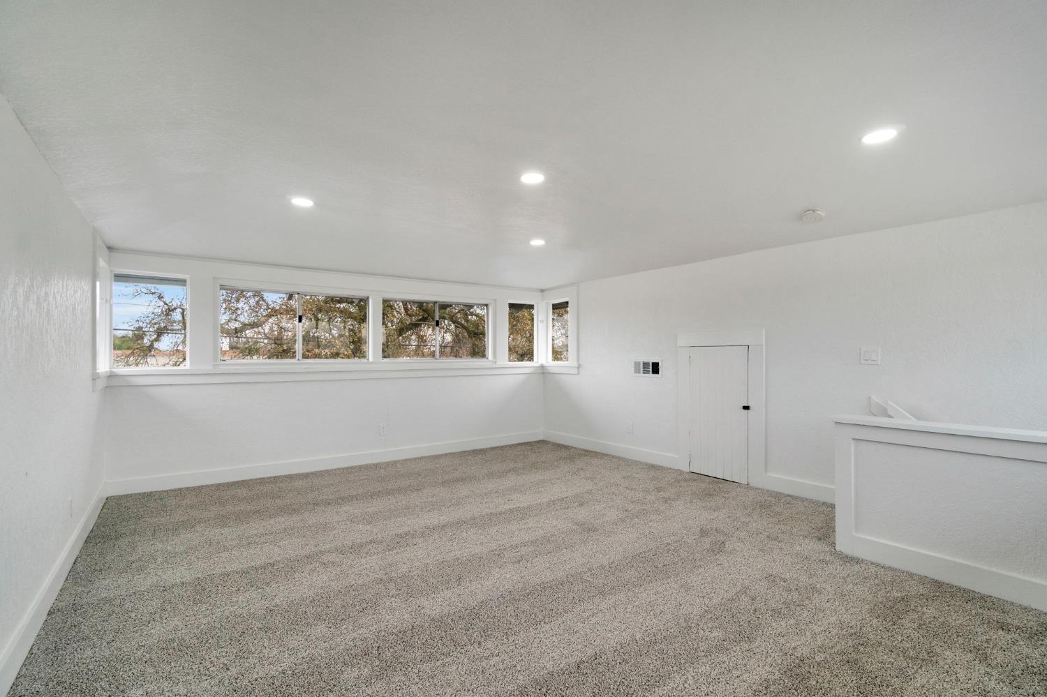 1357 F St, Reedley, CA 93654