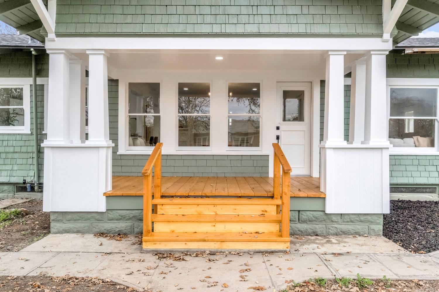 1357 F St, Reedley, CA 93654