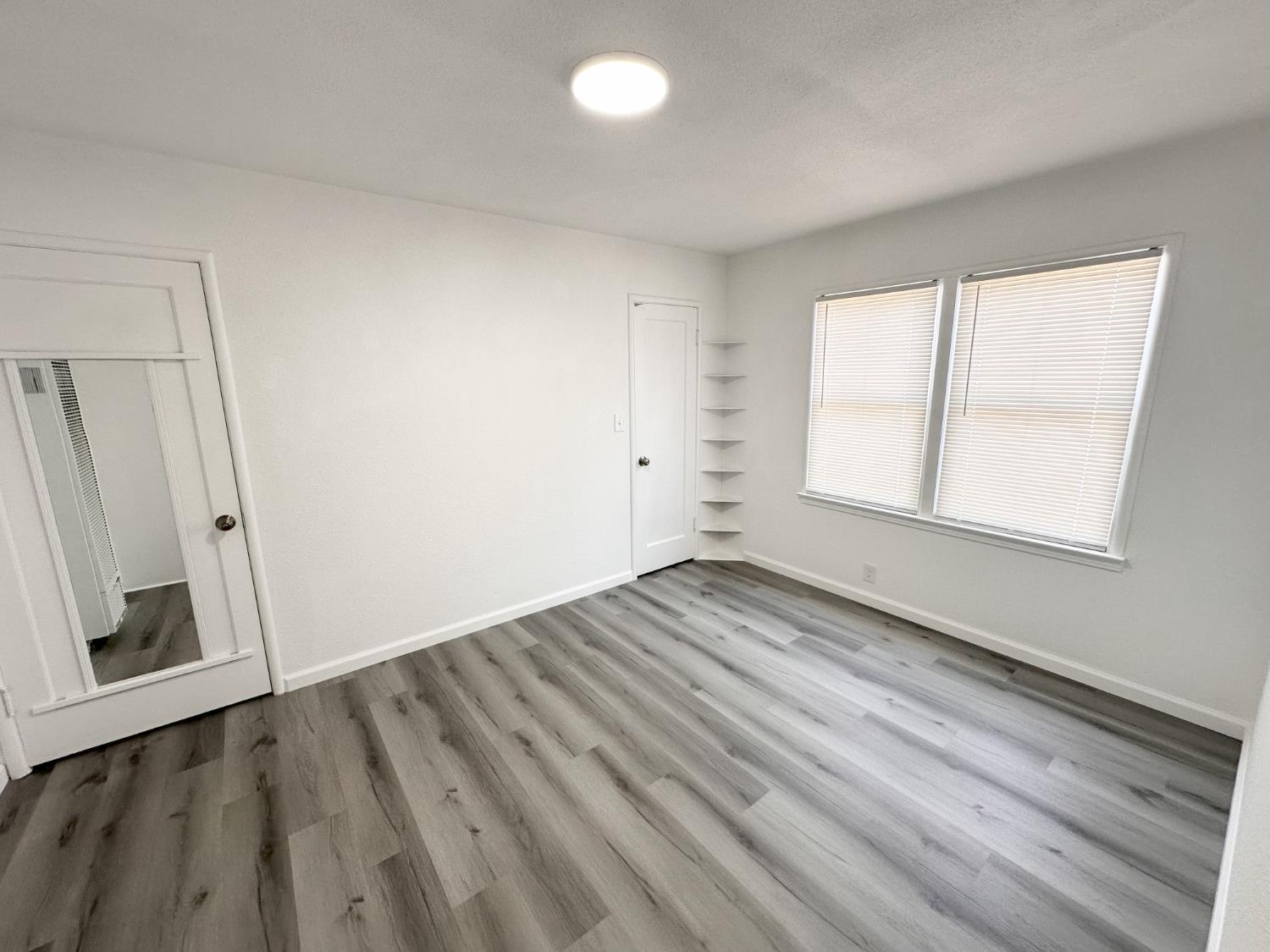 102 E Willamette Ave, Fresno, CA 93706