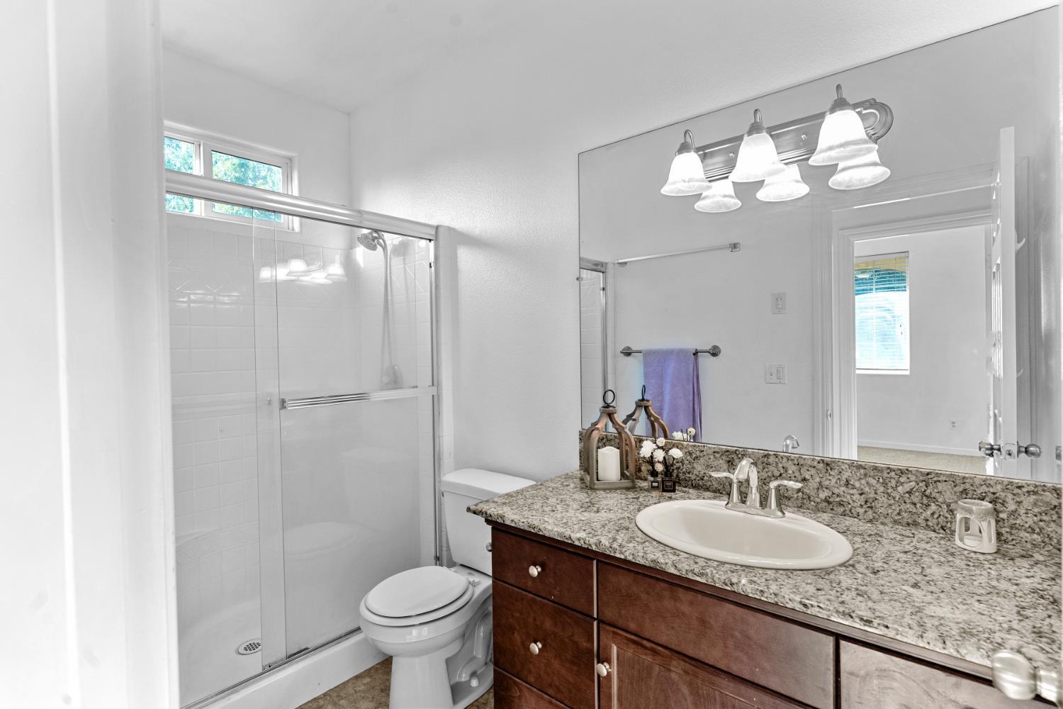 603 Kaweah Ave, Clovis, CA 93619