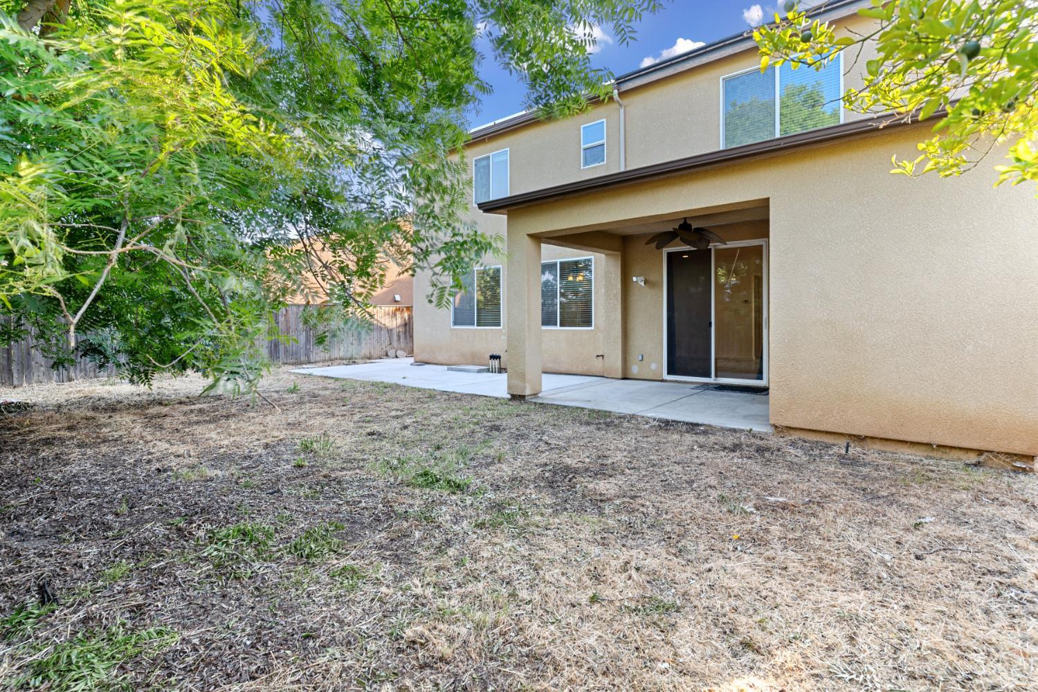 603 Kaweah Ave, Clovis, CA 93619