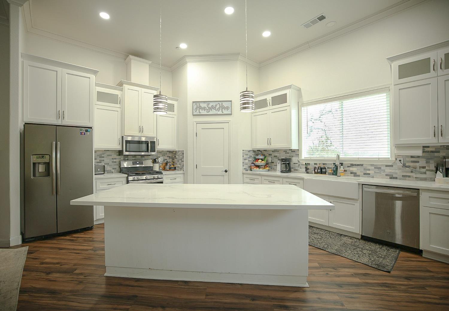 43243 Long Hollow Dr, Coarsegold, CA 93614