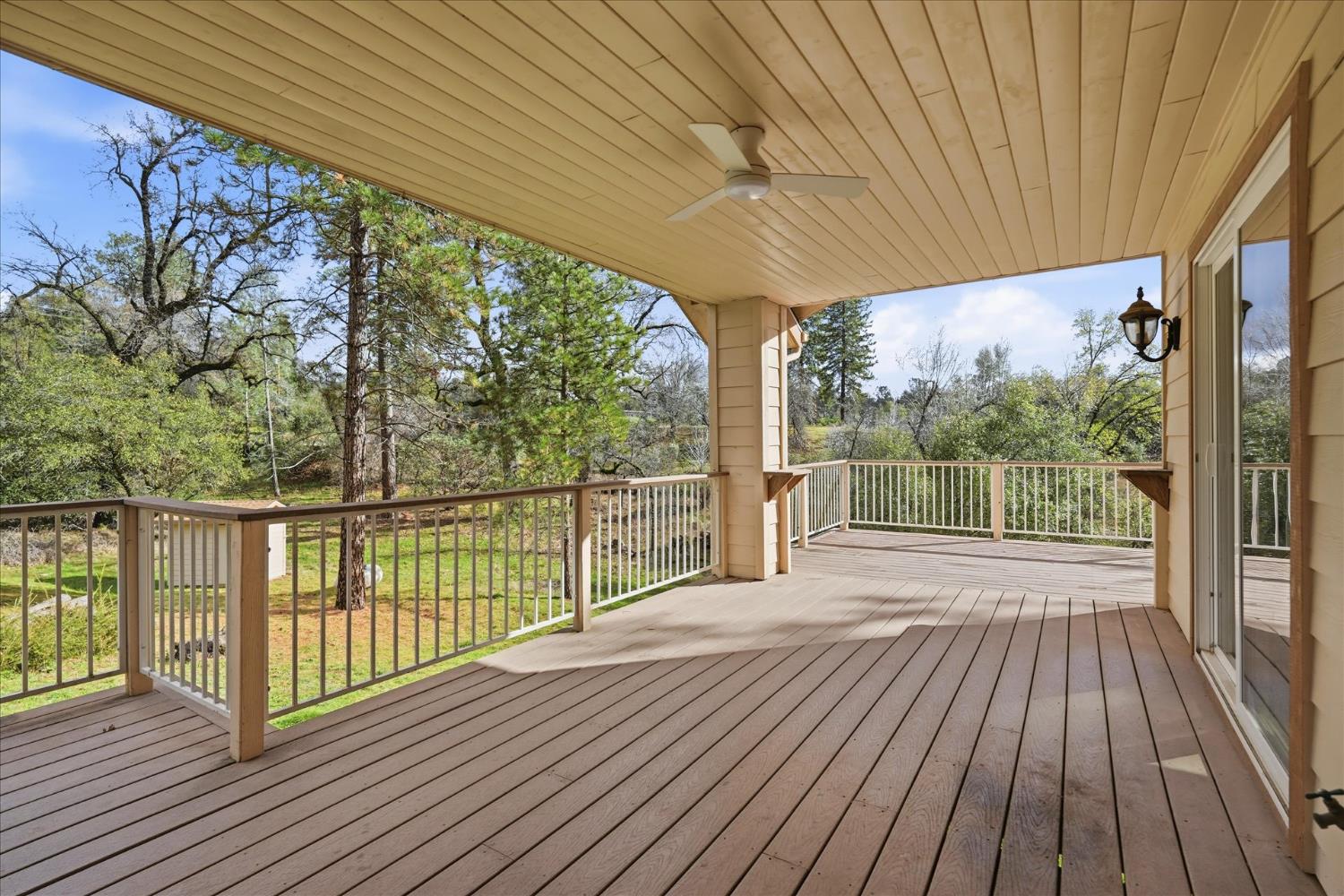 55028 Los Pinos Ln, Coarsegold, CA 93614