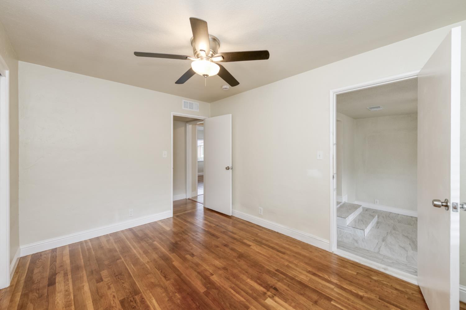 3938 E Michigan Ave, Fresno, CA 93703