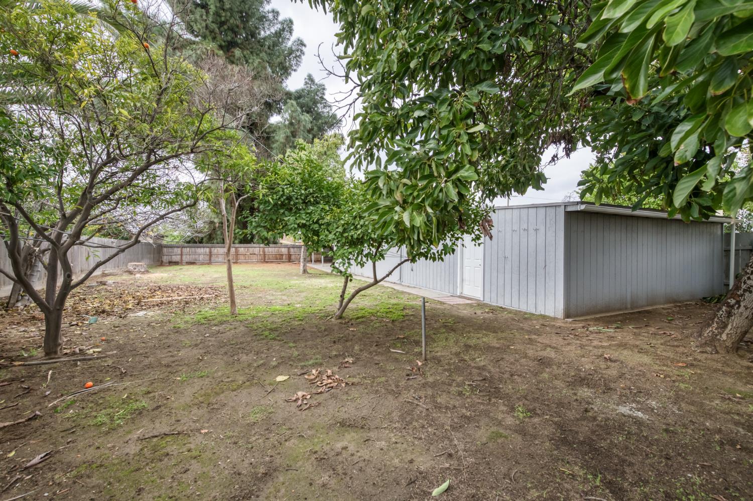 3938 E Michigan Ave, Fresno, CA 93703