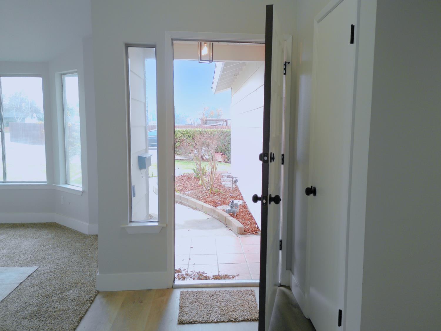 3922 N Dante Ave, Fresno, CA 93722