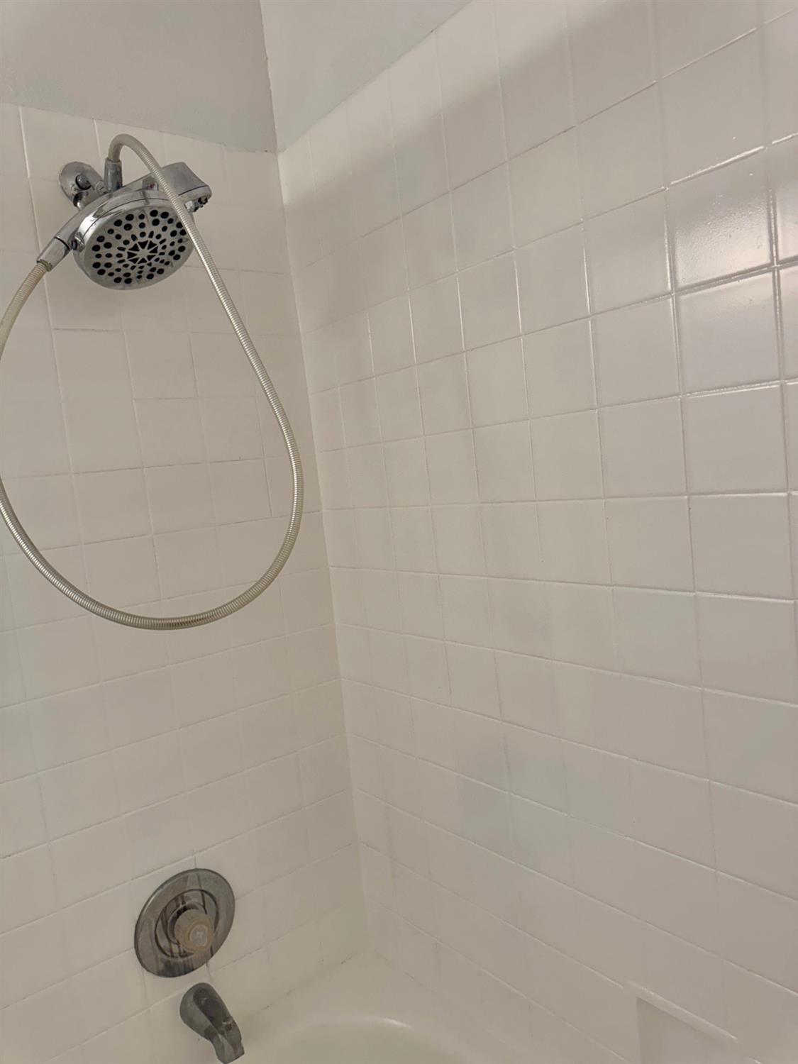 2236 Peach Ave #3, Clovis, CA 93612