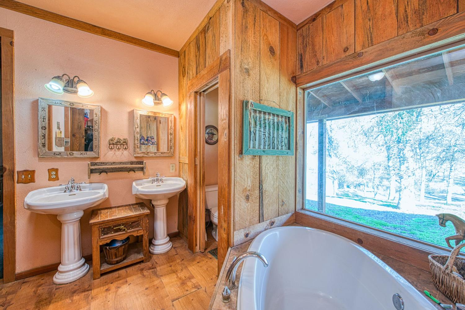 36039 Cranmore Ln, Auberry, CA 93602