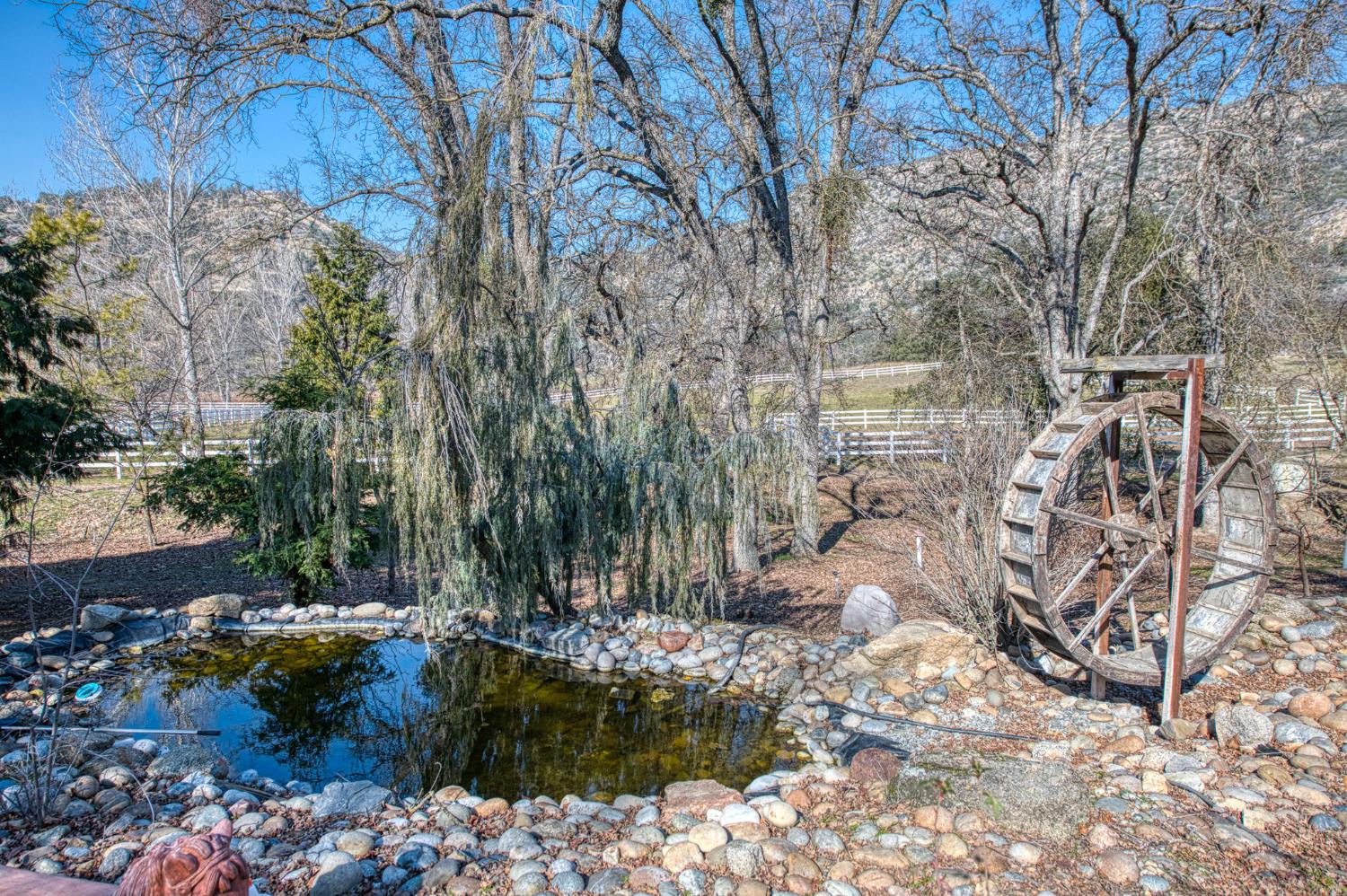 36039 Cranmore Ln, Auberry, CA 93602