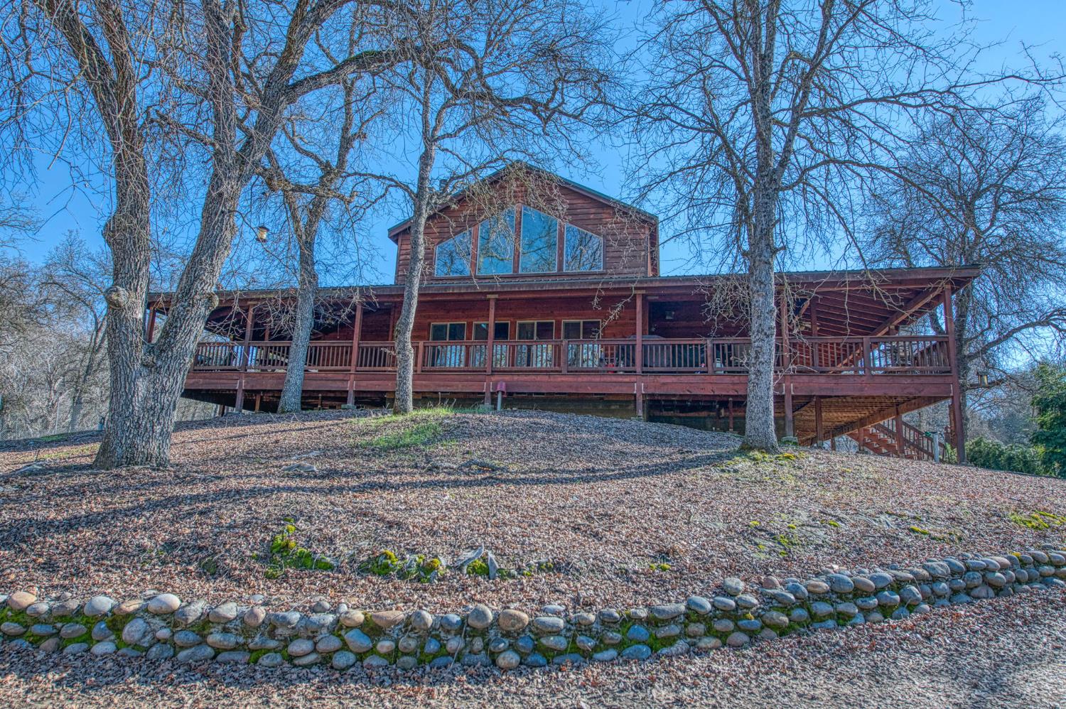 36039 Cranmore Ln, Auberry, CA 93602