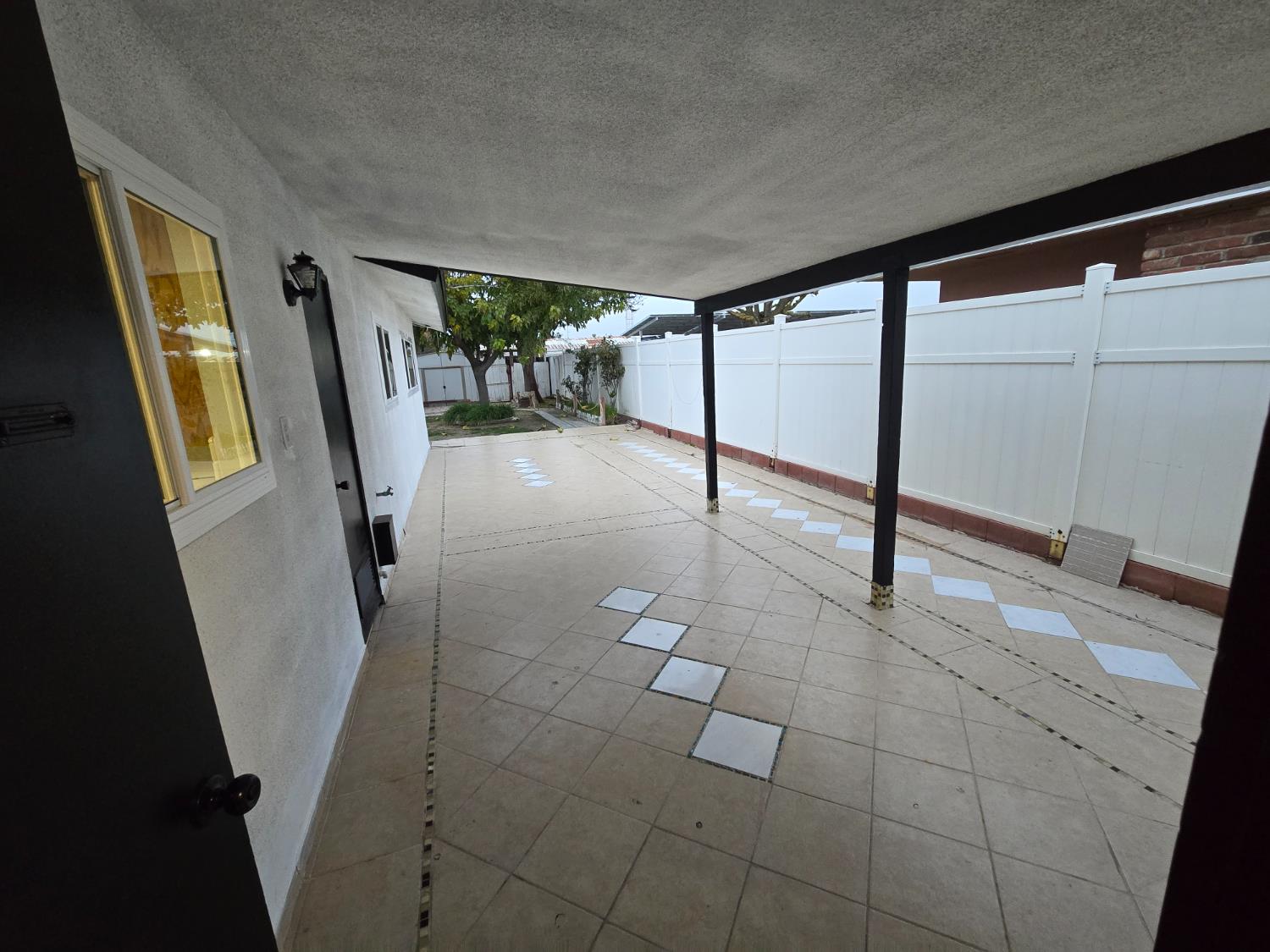 25323 W Scaggs Ave, Tranquillity, CA 93668