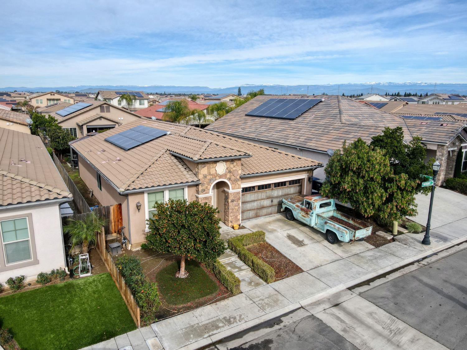 6180 E Providence Ave, Fresno, CA 93727