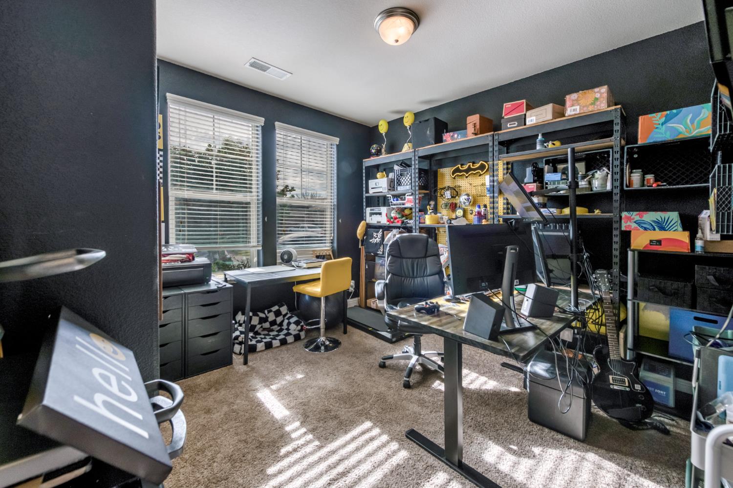 6180 E Providence Ave, Fresno, CA 93727