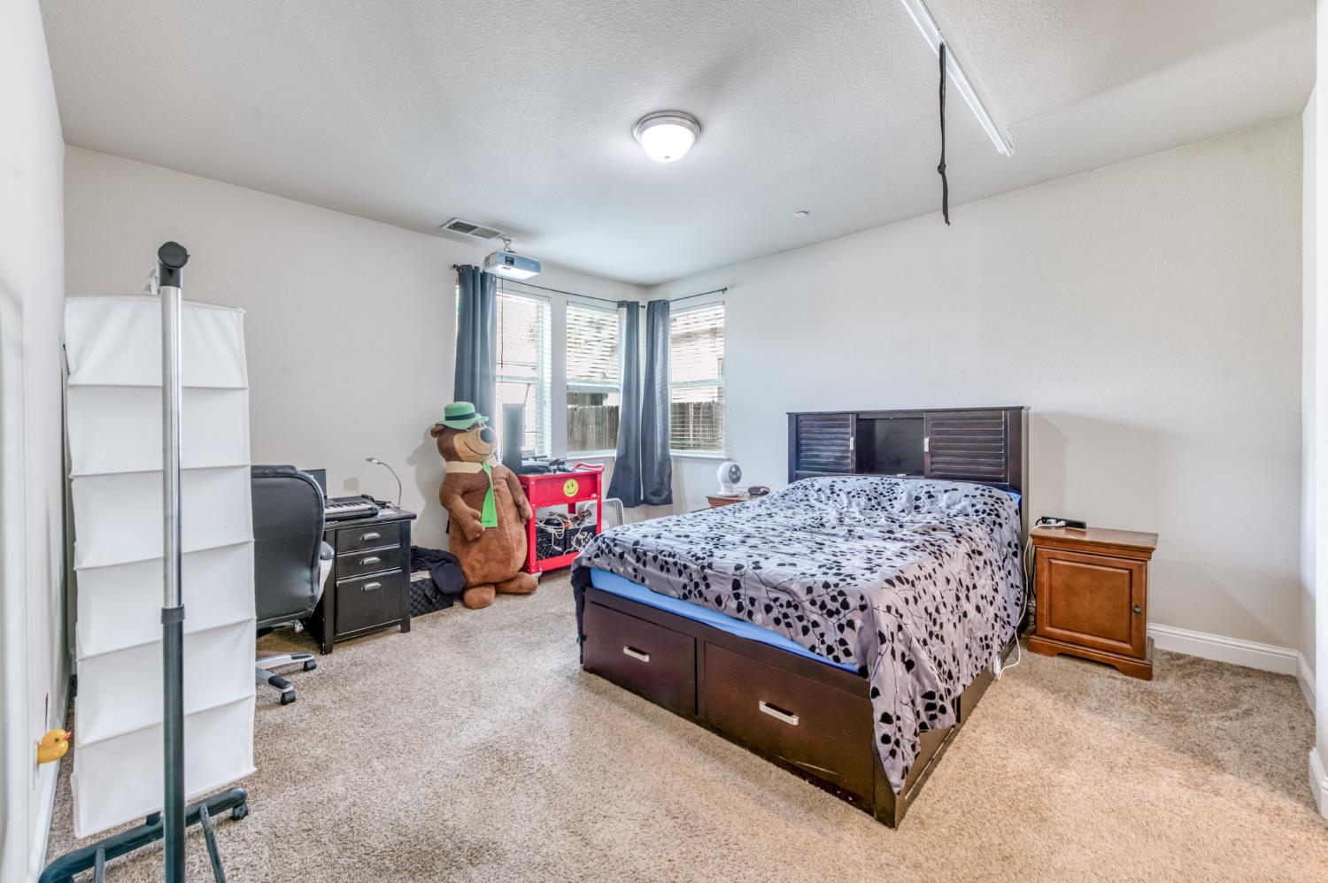 6180 E Providence Ave, Fresno, CA 93727