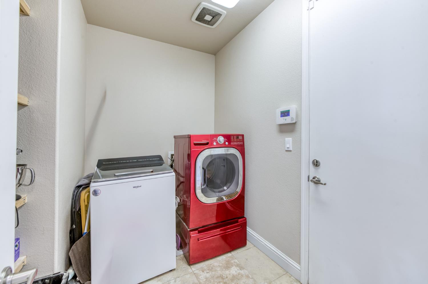 6180 E Providence Ave, Fresno, CA 93727