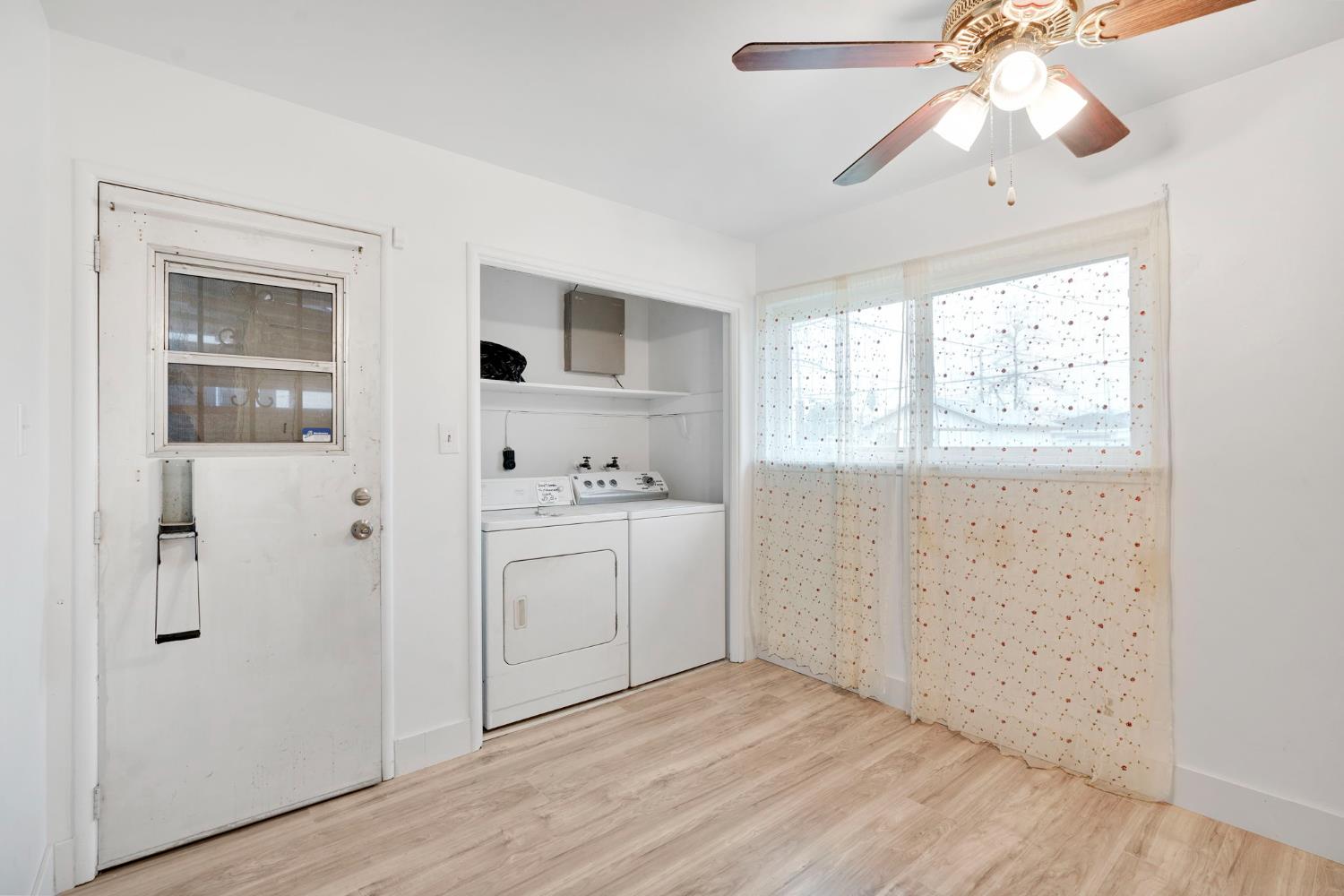 1239 Klette Ave, Fresno, CA 93706