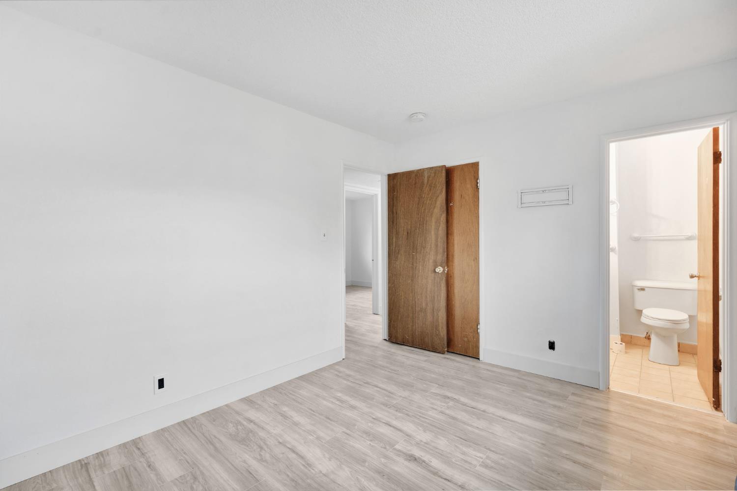 1239 Klette Ave, Fresno, CA 93706