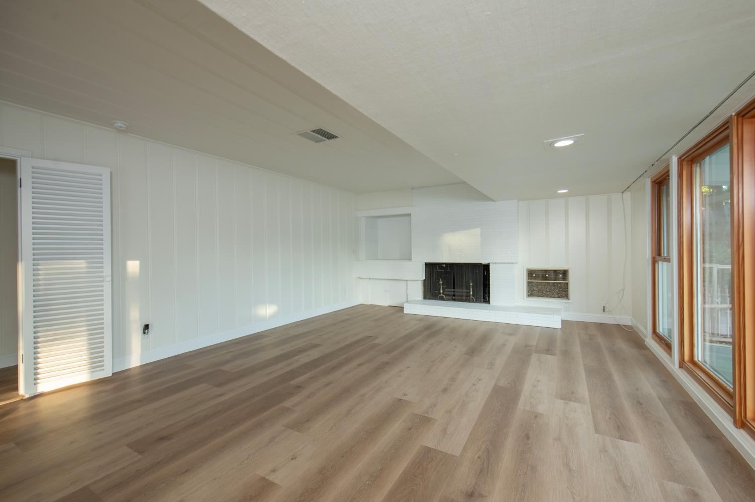 705 E Alamos, Fresno, CA 93704