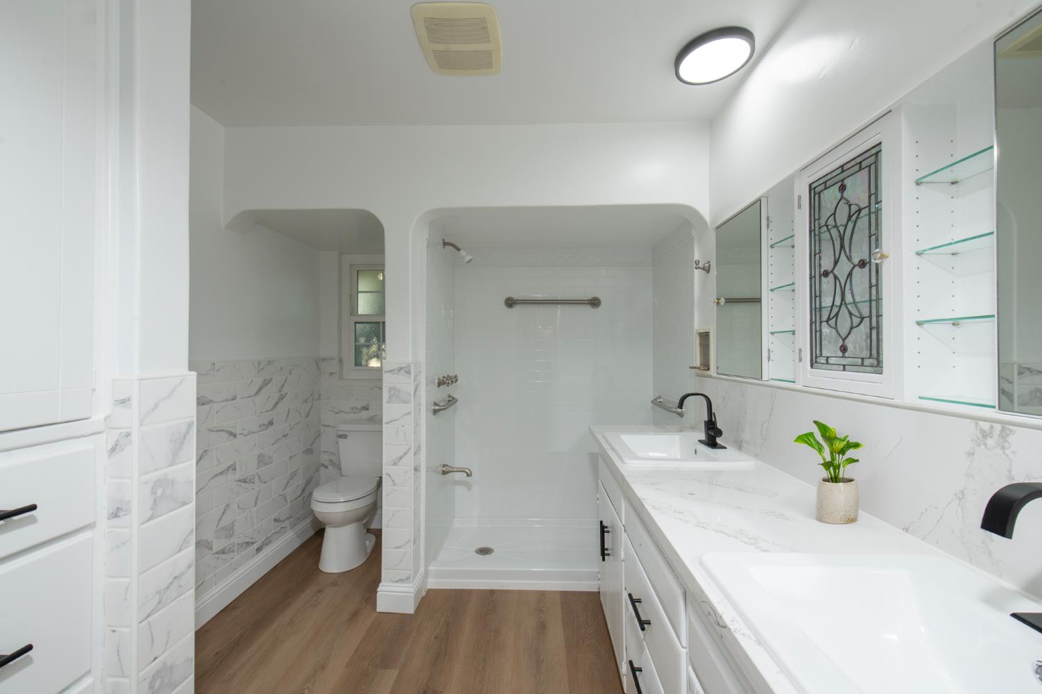 705 E Alamos, Fresno, CA 93704