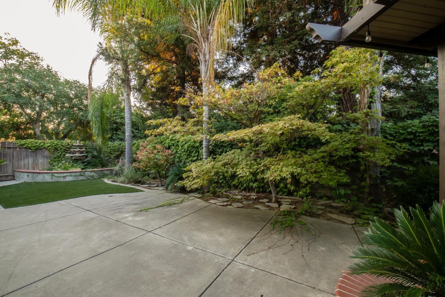 2776 Palo Alto, Fresno, CA 93611