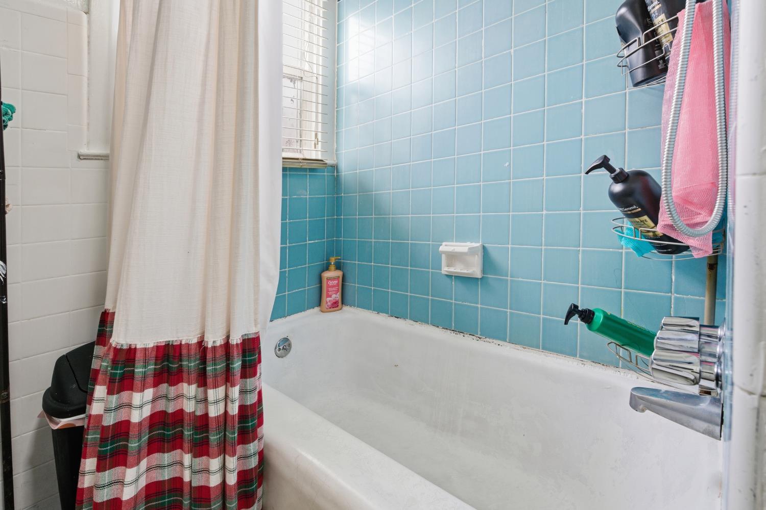 1426 E Patterson, Fresno, CA 93728