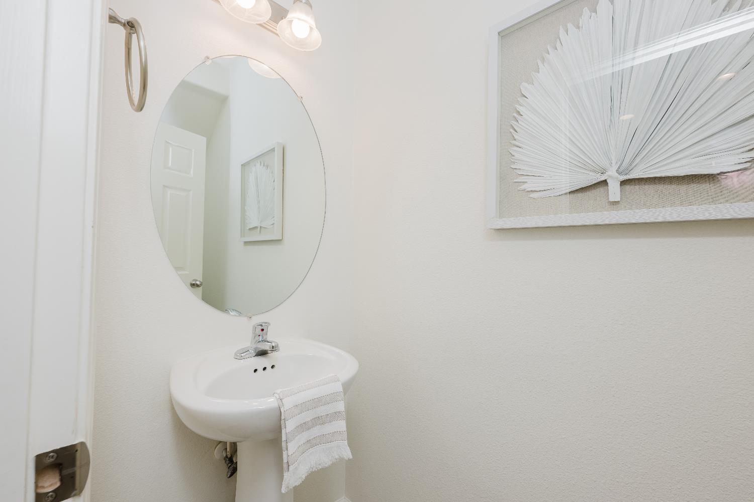 3762 Savant Ln, Clovis, CA 93619