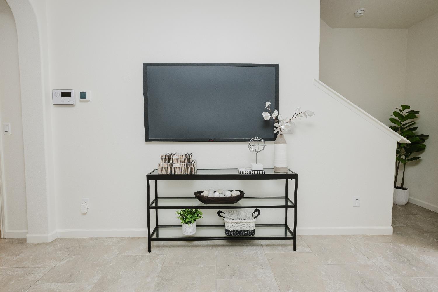 3762 Savant Ln, Clovis, CA 93619